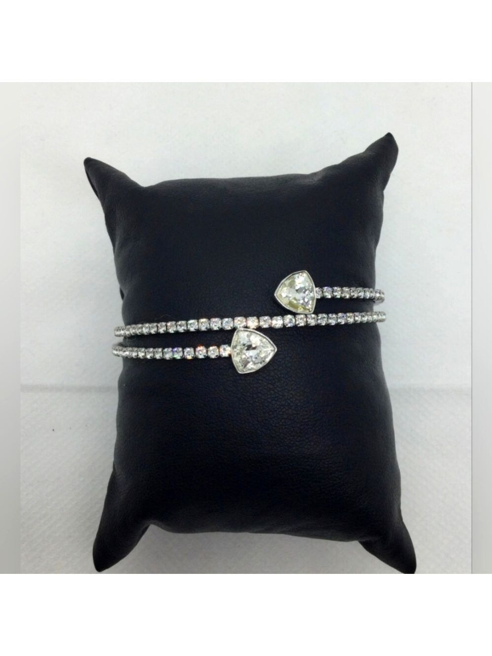 Swarovski Crystal Twisty Drop Bangle NWT/NIB 6"